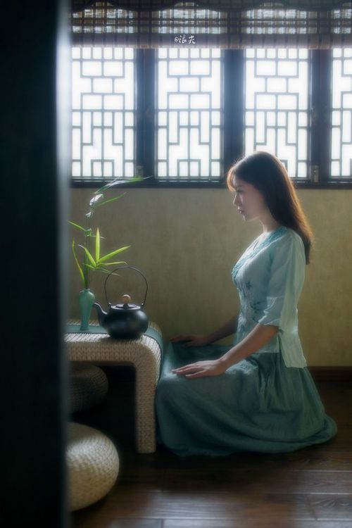 利物浦高压逼抢实体阵容,逆转胜局,官方_利物浦压哨连签两大中卫 白菜价补强